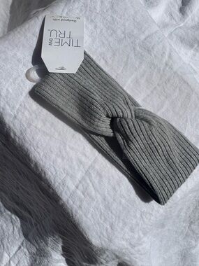 Woolrich Grey Ribbed Knit Twist Headband